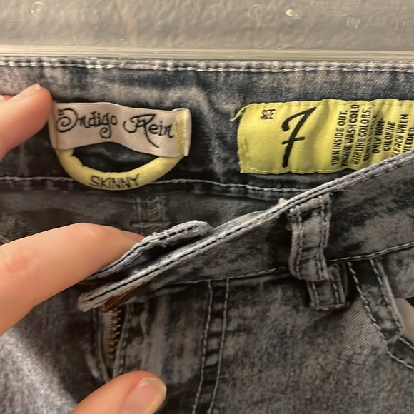 Skinny jeans - Picture 2 of 2